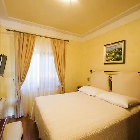 Baladur Apartments 3*