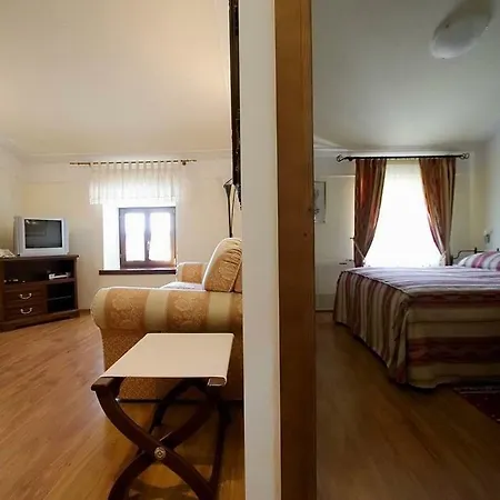 Baladur Apartments 3*