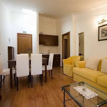 Baladur Apartments 3*