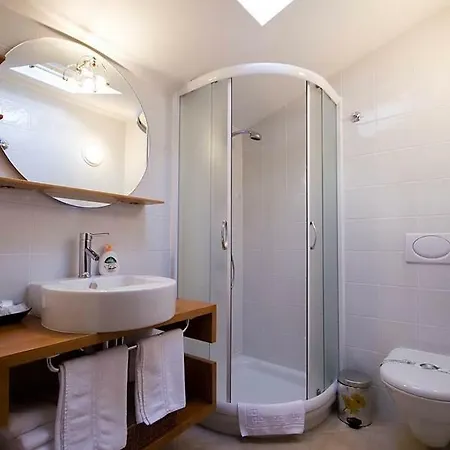 Baladur Apartments Vendégház 3*