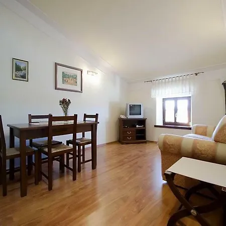 Baladur Apartments Vendégház Kanfanar